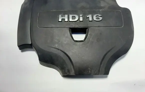 Peugeot 5008 Engine cover (trim) 9673129380