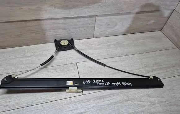 Volkswagen Crafter Front door electric window regulator 7C0837462A