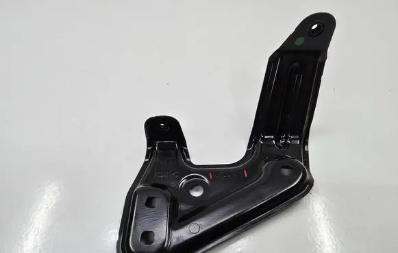 BMW 5 G60 G61 Fender mounting bracket 9621194