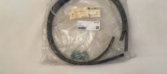Mercedes-Benz GLC C253 Rubber seal tailgate window/glass A4536570700