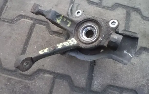 Fiat 500 Cinquecento Front wheel hub spindle knuckle