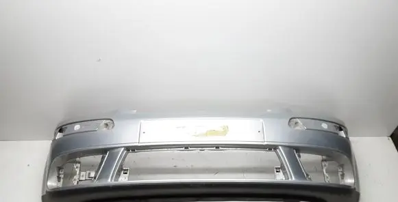 Volkswagen Golf Plus Front bumper 5M0807221 5M0807217