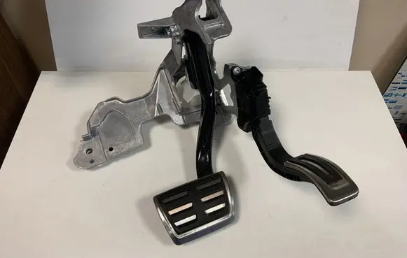 Audi A5 Pedal assembly 8W1723117B 8W1723523A 8W1723140