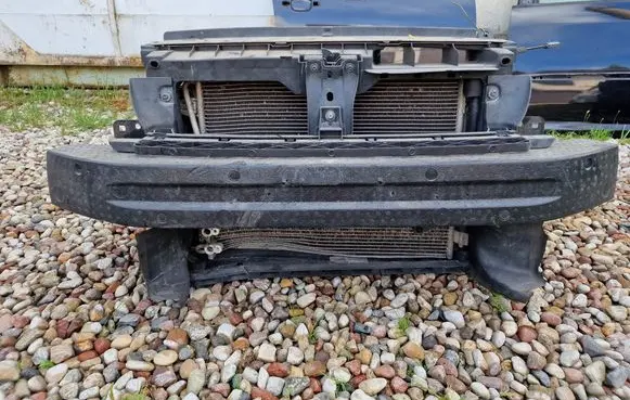 Volkswagen PASSAT B7 USA Radiator support slam panel