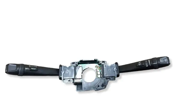 Volvo V70 Wiper turn signal indicator stalk/switch 30710947 30669738 30669742