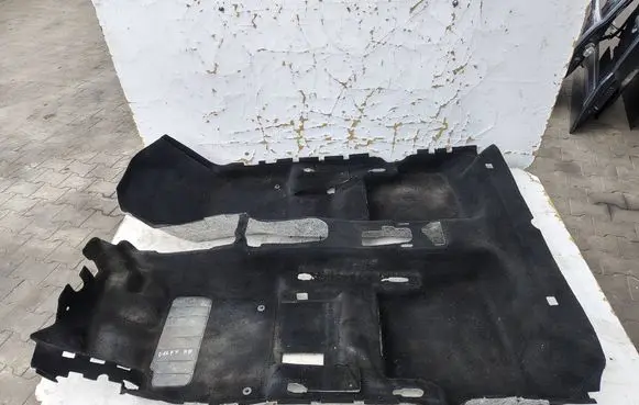 Volkswagen Golf VII Front floor carpet liner