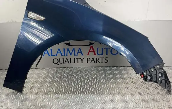 Opel Astra J Fender