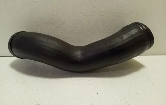Volvo S60 Intercooler hose/pipe 30680218