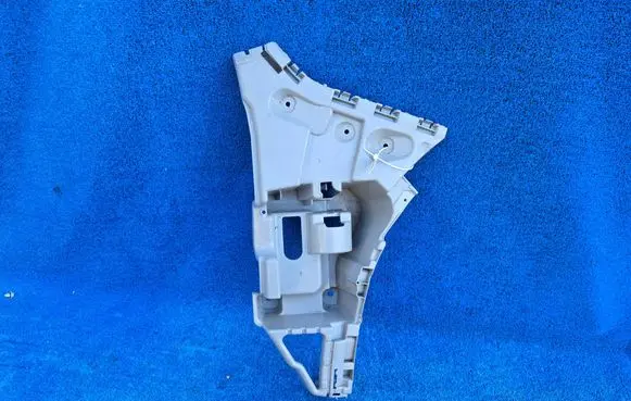 BMW X2 F39 Rear bumper mounting bracket 8069142 51128069142