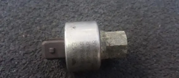 Peugeot 406 Air conditioning (A/C) pressure sensor 280443