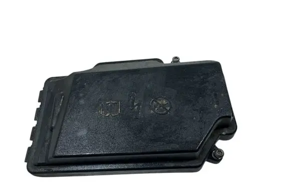 Mercedes-Benz GLS X167 Fuse box cover A1675404601
