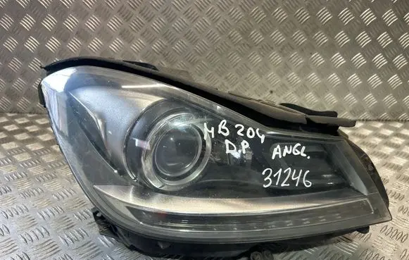 Mercedes-Benz C W204 Headlight/headlamp A2048204639