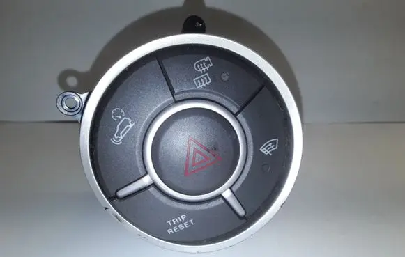 Nissan Qashqai A set of switches 201003404