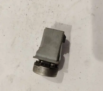 Tailgate opening switch