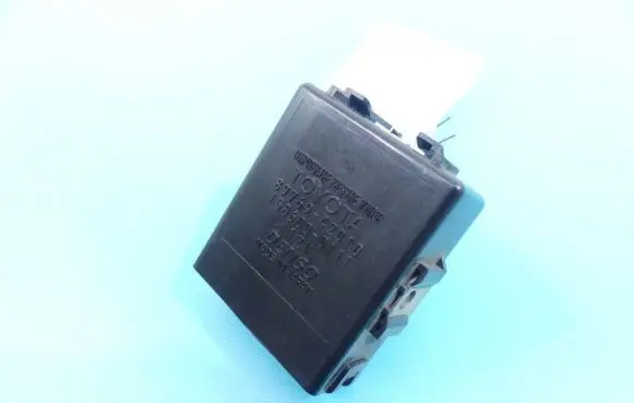 Toyota RAV 4 (XA30) Central body control module 89769-42010 IMPRK1124518