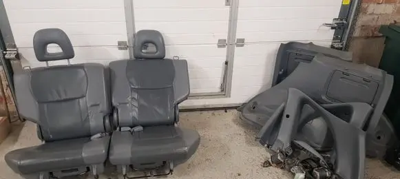 Toyota RAV 4 (XA20) Rear seat 