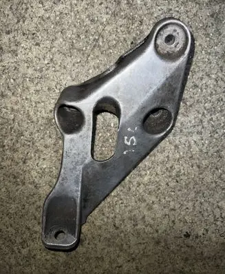 BMW 5 E34 Engine mounting bracket 1133363