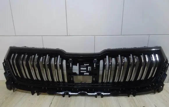Skoda Kodiaq Front bumper upper radiator grill 565853653J