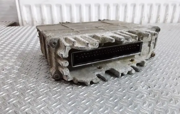 Volkswagen Caddy Engine control unit/module 0261203752 6K0907311B