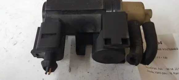 Volvo V60 Turbo solenoid valve 70232502 31293964