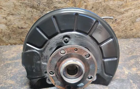 Volkswagen PASSAT B7 Front wheel hub spindle knuckle 080313F9 RAU09