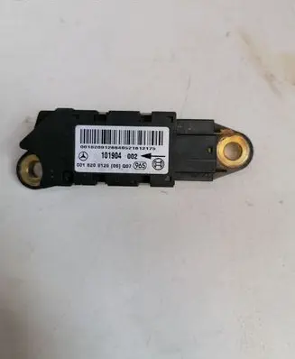 Mercedes-Benz C W203 Airbag deployment crash/impact sensor