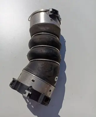 BMW 4 F36 Gran coupe Intercooler hose/pipe 8513450