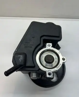 Citroen Xsara Picasso Power steering pump 26074910
