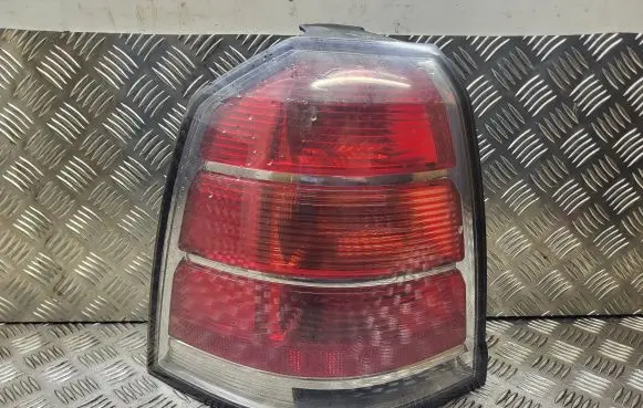 Opel Zafira B Rear/tail lights UL033
