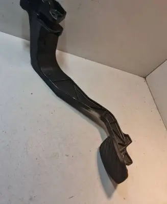 Audi A6 S6 C5 4B Clutch pedal 8D1721316