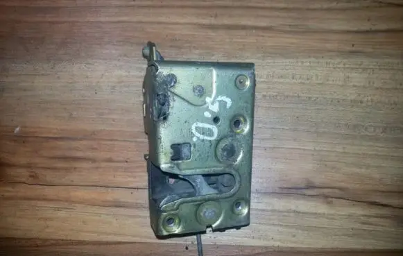 Peugeot 205 Rear door lock