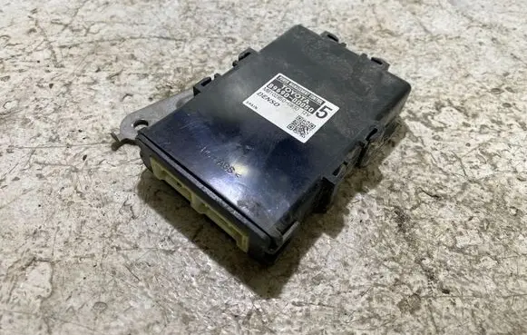 Toyota Yaris Other control units/modules 896900D050 MB1028500830