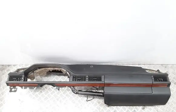 Mercedes-Benz E W124 Dashboard 1244600068