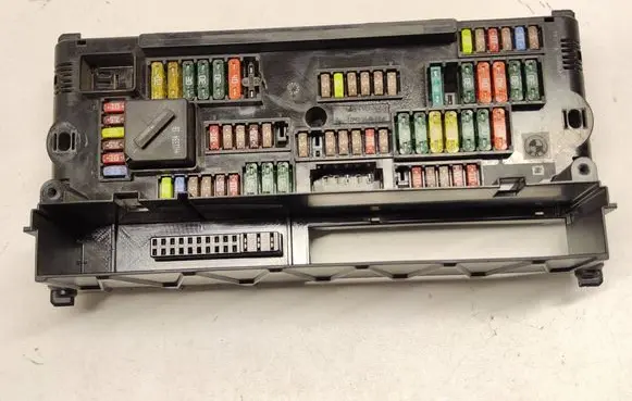BMW 5 GT F07 Fuse box set 317033442 9252815