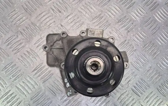 Mercedes-Benz Sprinter W906 Water pump A65120002