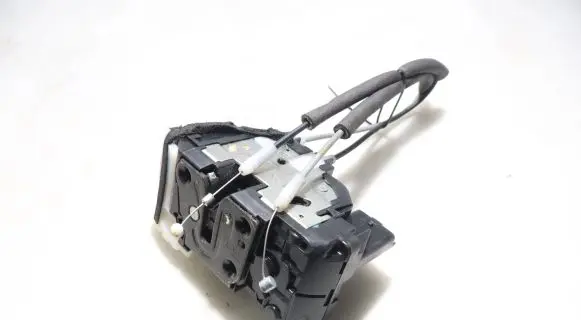 Hyundai i20 (GB IB) Front door lock