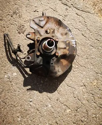 Suzuki Jimny Front wheel hub spindle knuckle
