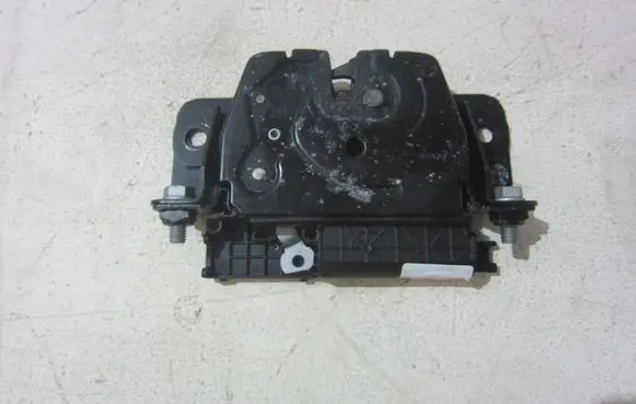 BMW X3 F25 Tailgate/trunk/boot lock/catch/latch 7233025