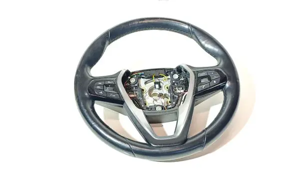 BMW 5 G30 G31 Steering wheel 32306881866 6881866 3230688186601