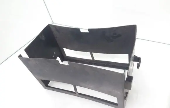 Battery box tray