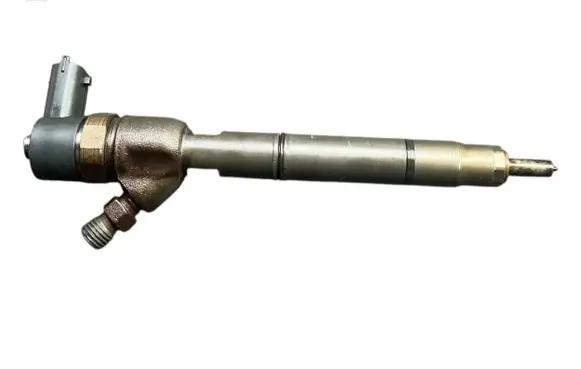 Hyundai i40 Fuel injector 338002A800 0445110411