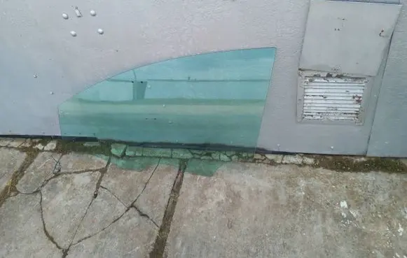 Seat Altea XL Front door window glass four-door 43R000479