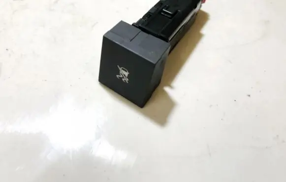 Traction control (ASR) switch