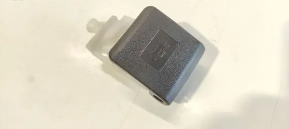 Toyota Avensis T250 Engine bonnet (hood) release handle