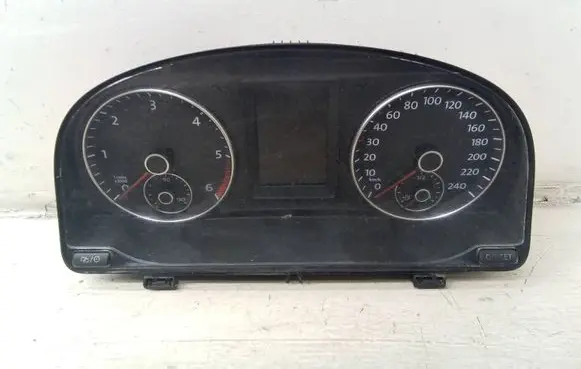 Volkswagen Caddy Speedometer (instrument cluster) 2K0920865E
