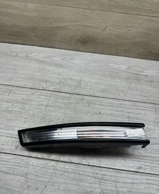 Volkswagen PASSAT B6 Front indicator light 3C0807718