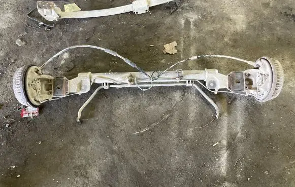 Chrysler Voyager Rear beam 