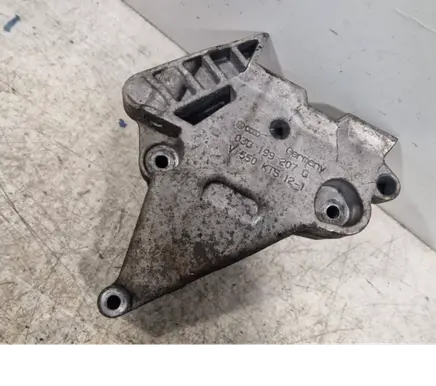 Volkswagen PASSAT B6 Engine mounting bracket 03G199207G 550KTS121