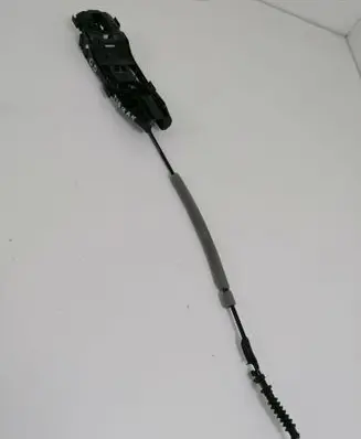 Rear door exterior handle/bracket