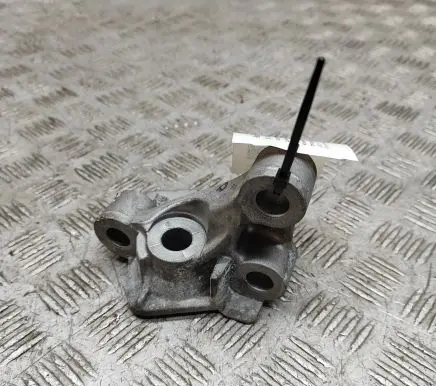 BMW iX Engine mounting bracket 9485641
